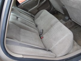 2000 TOYOTA CAMRY LE 4DR GOLD 2.2 AT Z19621